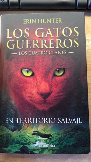 LIBRO LOS GATOS GUERREROS:EN TERRITORIO SALVAJE