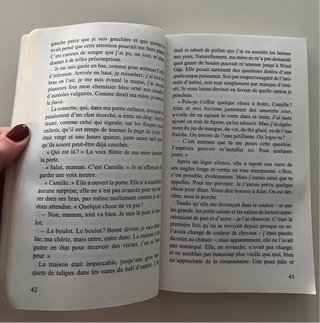 Libro Sur ma peau. Novela en frances.