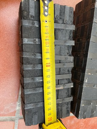 2 Cofres Madera y Metal