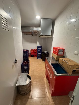 SE TRASPASA RESTAURANTE EN FUNCIONAMIENTO
