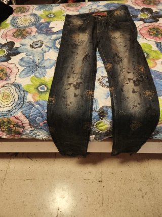 Pantalones vaqueros estampados