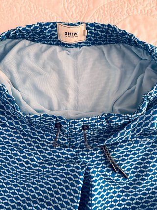 Bañador estampado Shiwi azul y blanco