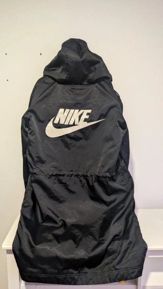Gabardina Nike Negra