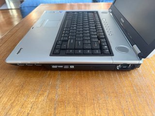 Portátil Toshiba Satellite A80-135