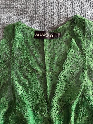 Top encaje verde talla S marca SOAKED