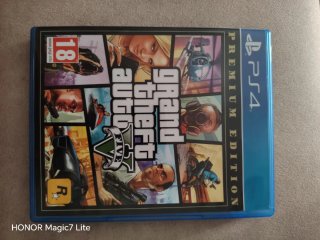 Juego PS4 Grand Theft Auto V + GTA Online