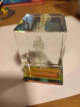 Virgen de Lourdes cristal