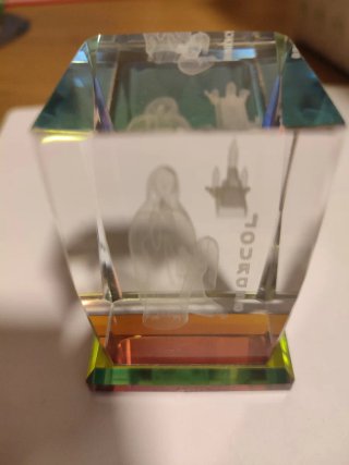 Virgen de Lourdes cristal