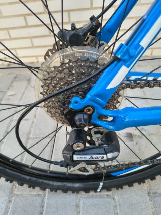 Bicicleta de Montaña Giant Azul