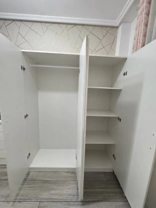 Armario blanco 3 puertas