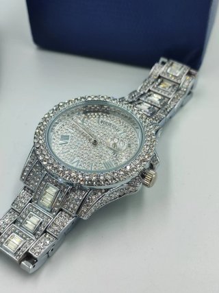 Elegante reloj mujer con diamantes