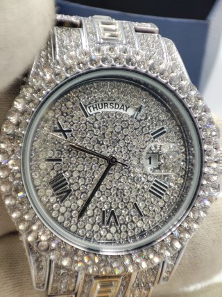 Elegante reloj mujer con diamantes