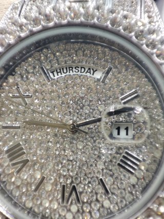 Elegante reloj mujer con diamantes