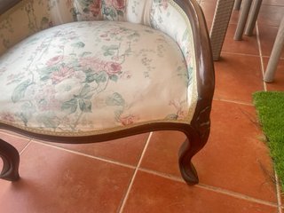 Sillón floral madera