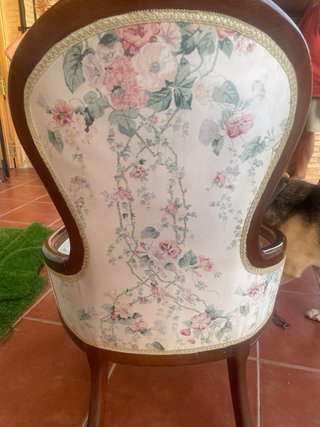 Sillón floral madera