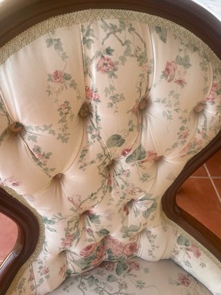 Sillón floral madera