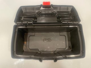 Caja herramientas Black&Decker con organizador