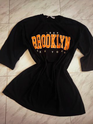 Camiseta Brooklyn Oversize Estilo Universitario