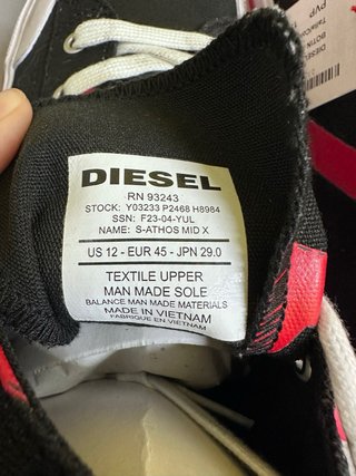 Zapatillas altas Diesel negras y rojas