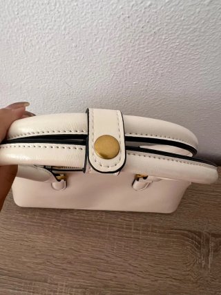 Bolso Steve Madden Beige y Dorado