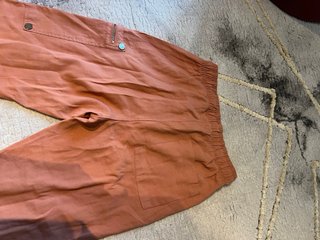 Pantalones cargo rosa elastico