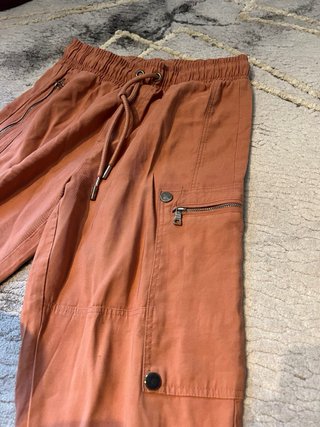 Pantalones cargo rosa elastico