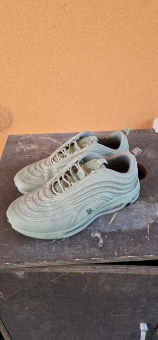 Scarpe simili  Nike Uomo Verde Oliva
