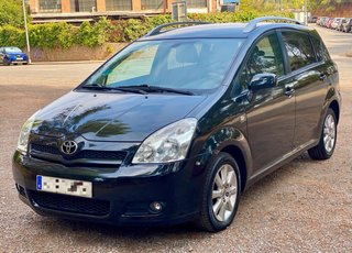 Toyota Corolla Verso ( 7 Plazas )