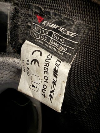 Botas de Moto Dainese Negras y Rojas