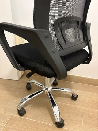 Silla de oficina regulable en altura