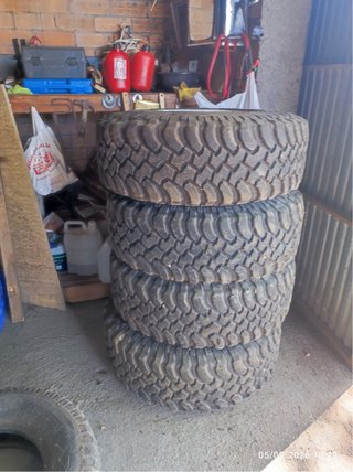Llantas 15 con Gomas 35x12.5 R15