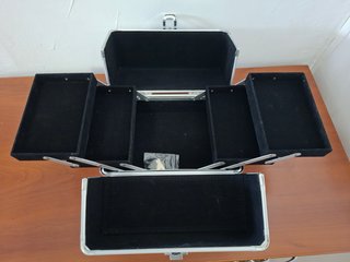 Maletín maquillaje/neceser/joyero nuevo