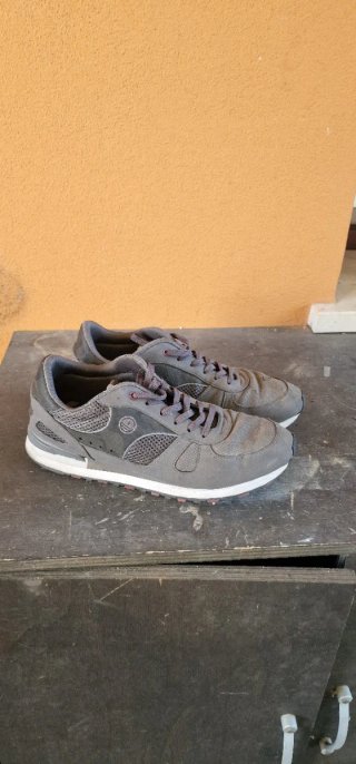 Scarpe uomo grigie