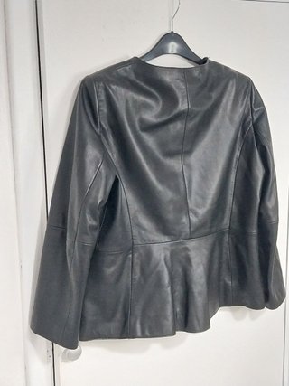 Chaqueta 100% piel. El Corte Inglés Woman, Talla L
