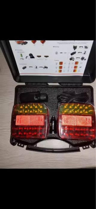Luces LED Inalámbricas para Remolque