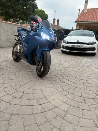 Honda CBR600RR Azul Sportbike