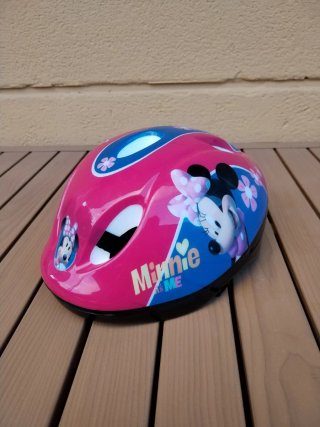 Patinete, Casco y Protecciones Minnie