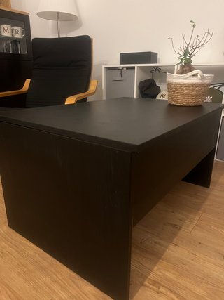 Mesa de centro elevable ÖSTAVALL negra