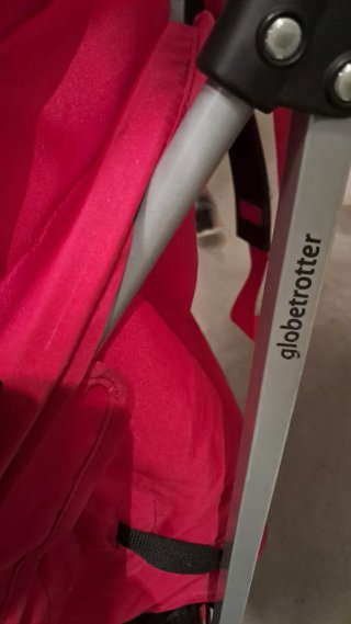 Silla de paseo MacLaren roja