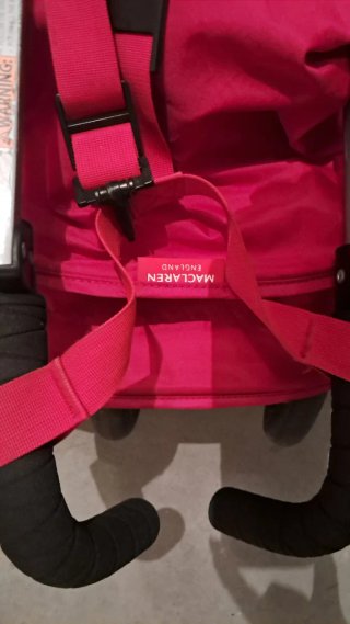 Silla de paseo MacLaren roja