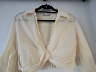 Blusa Zara Beige Cruzada Talla XS