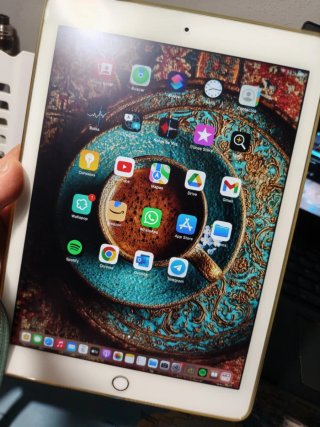iPad Air 2 (Dorada)♥️ (+ protector pantalla mate)