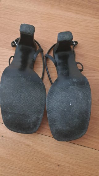 Sandalias de tacón negras MARIA MARE