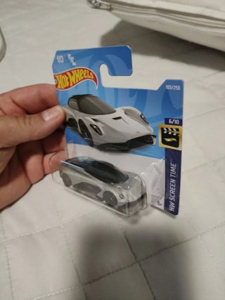 Hot Wheels Aston Martin Valhalla Concept