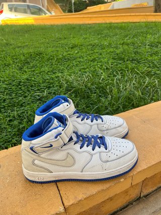 Nike Air Force 1 Mid Blancas y Azules