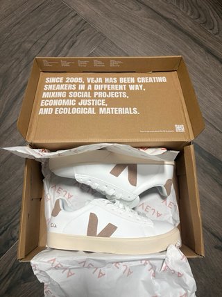 Zapatillas Veja Talla 38 Blancas y Marrones