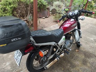 Yamaha 250 Especial Roja
