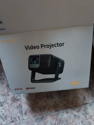 Proyector Putrims P66 Android TV