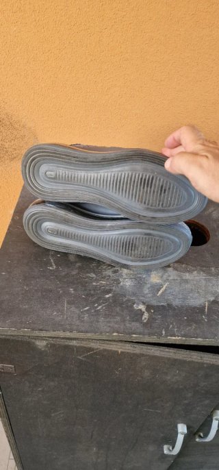 Scarpe uomo grigie