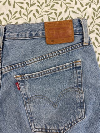Shorts Levi's vaqueros desgastados